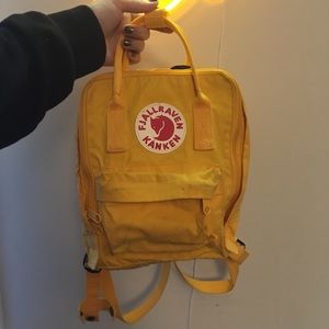 Fjallraven Kanken Mini, warm yellow
